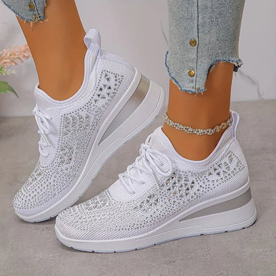 Cora - Ultra Comfortable Orthopedic Sneakers