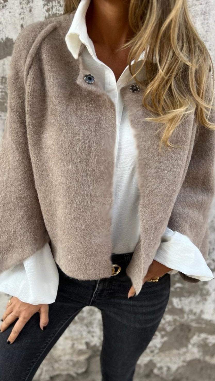 BEA - Women’s Wool Coat with Round Neckline and Long Sleeves