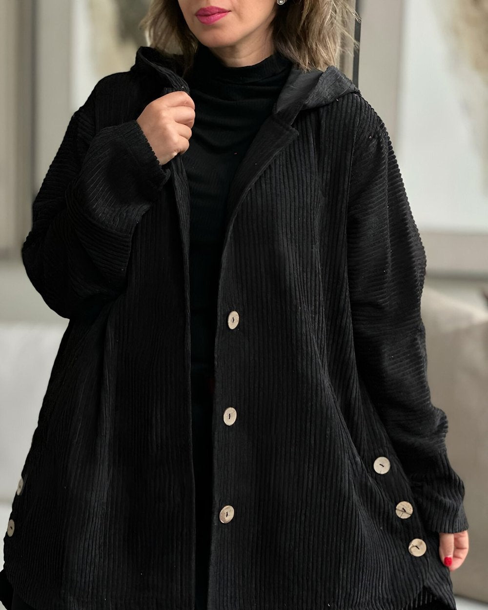 Stephanie - Very comfortable hooded jacket
