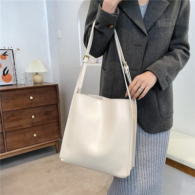 Camille - Classic Bag for Everyday Use