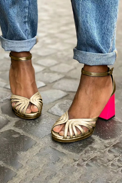 Milviana - Orthopedic classic sandals with ankle strap and open toes