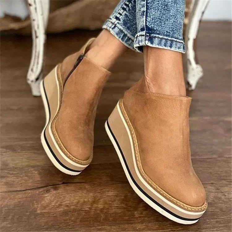 Quinn - Elegant Waterproof Boots
