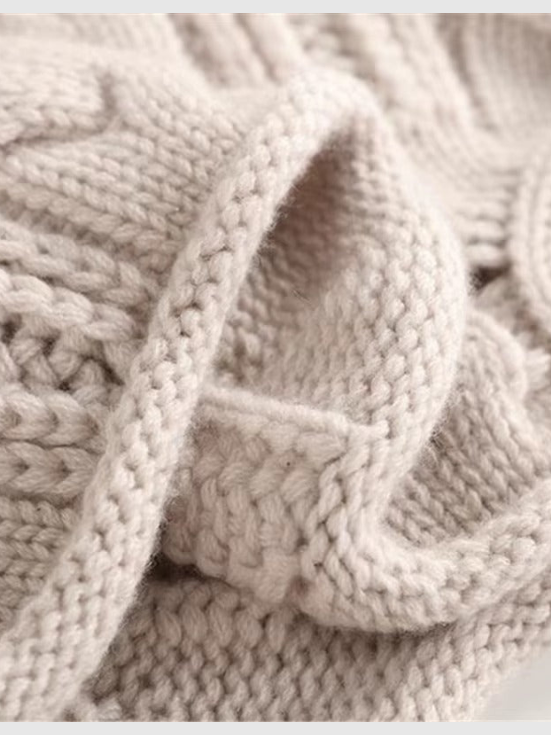 Abigail - Elegant Wool Sweater
