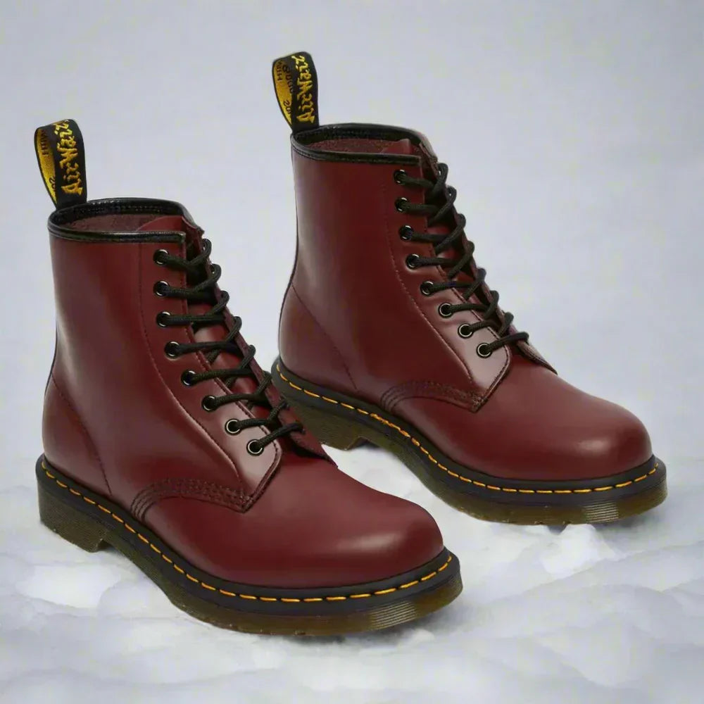 Dr. Martens – Elegant Lace Up Boots