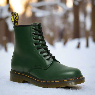 Dr. Martens – Elegant Lace Up Boots