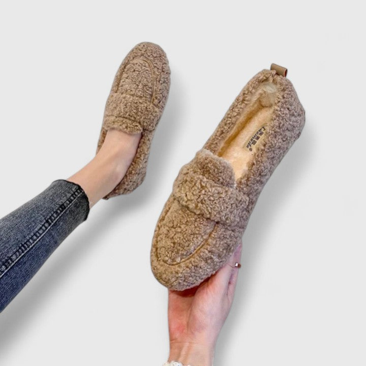 Solenne - Warm slippers with elegant design