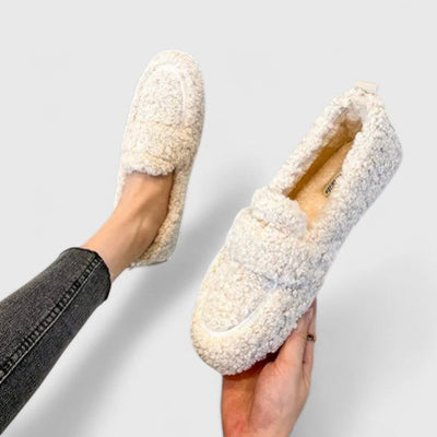 Solenne - Warm slippers with elegant design