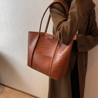Betina -  Shoulder Bag