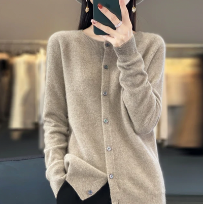 Vivienne - Warm Cozy Cardigan