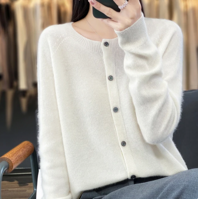 Vivienne - Warm Cozy Cardigan