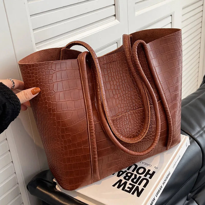 Betina -  Shoulder Bag