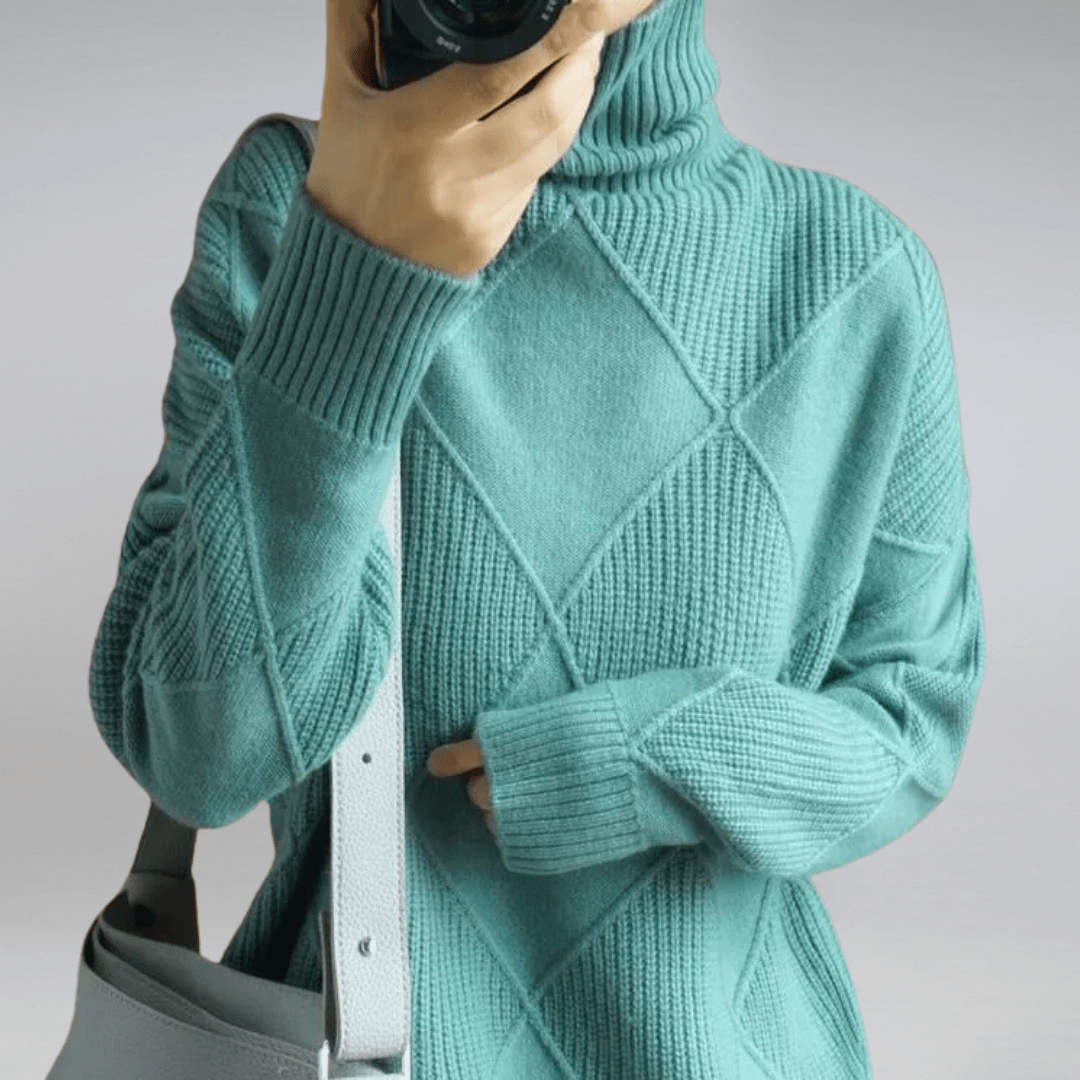 Isabelle – Turtleneck Sweater for Everyday Elegance