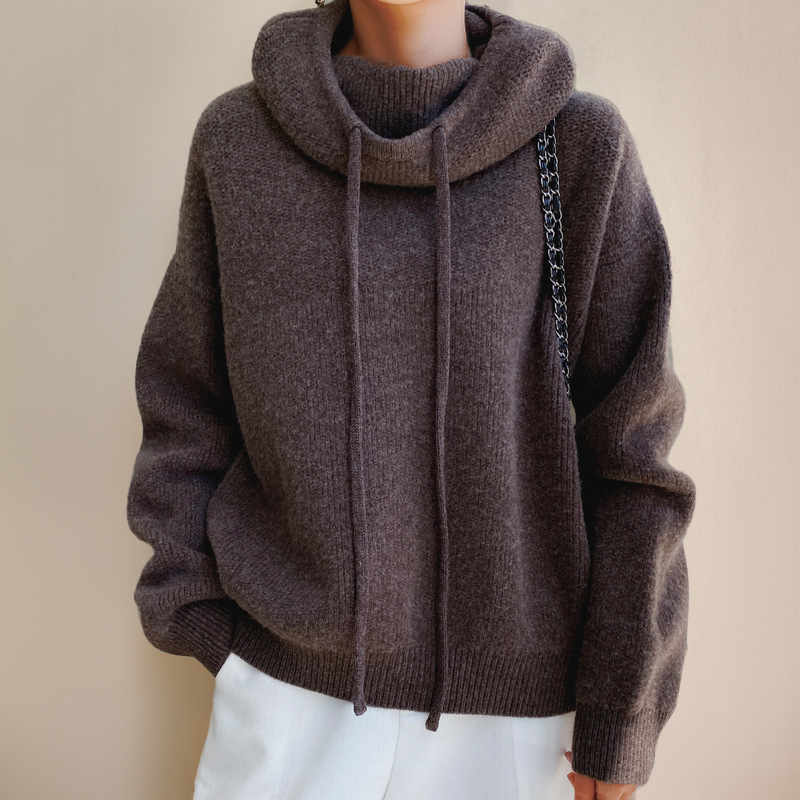 Camille - Elegant Sweater with High Neck
