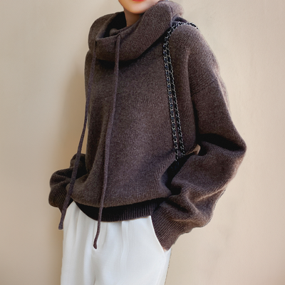 Camille - Elegant Sweater with High Neck