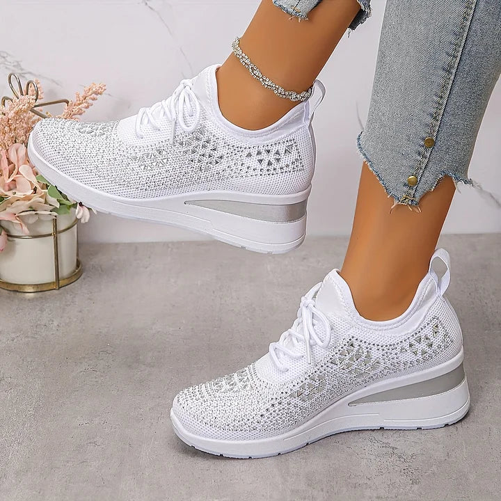 Cora - Ultra Comfortable Orthopedic Sneakers