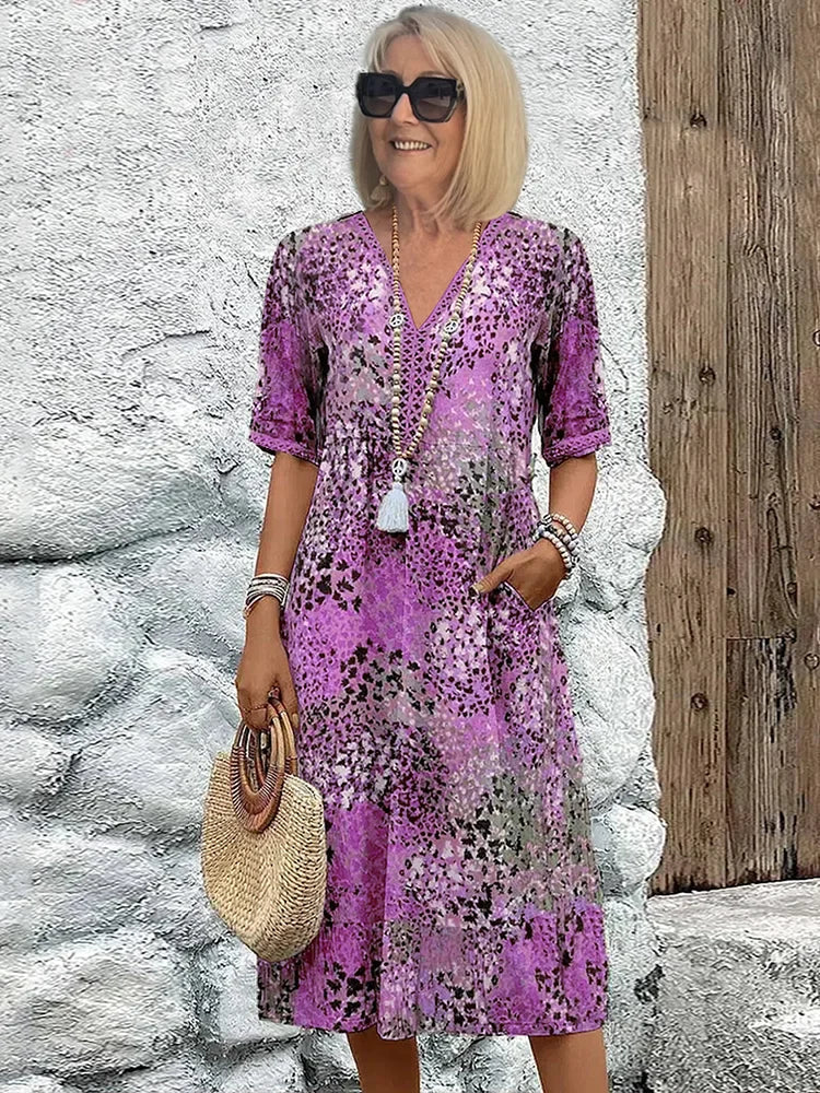 Lina - Lightweight Dress with V-Neck