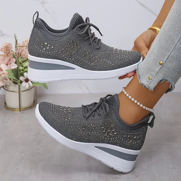 Cora - Ultra Comfortable Orthopedic Sneakers