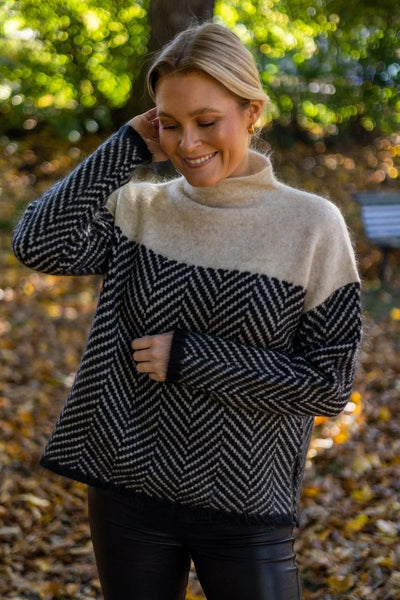 Adelie - Premium Turtleneck in Fine Knit