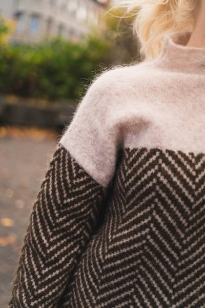 Adelie - Premium Turtleneck in Fine Knit